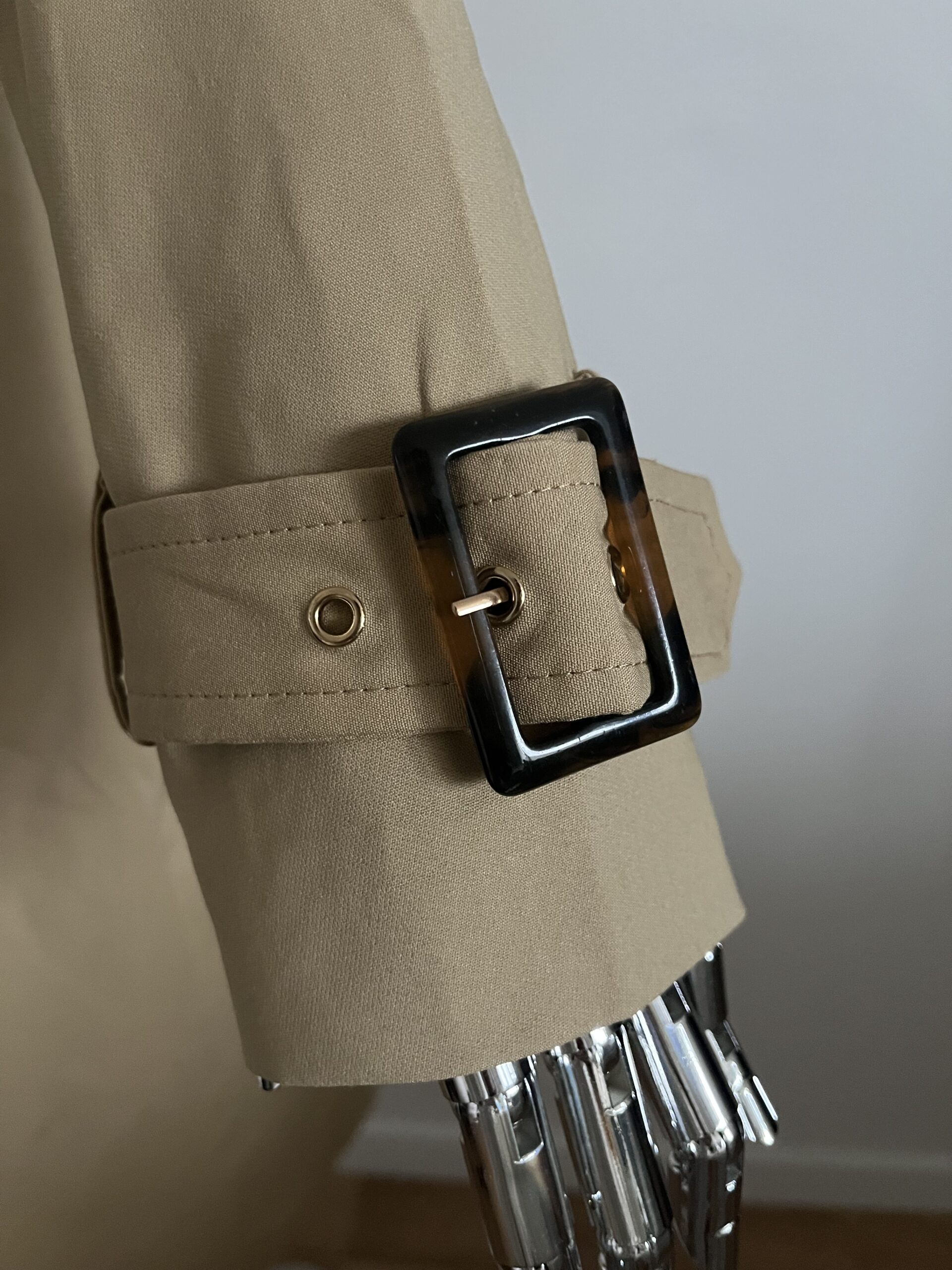 trench long ceinturé – coupe classique & Élégante trench long ceinturé – coupe classique & Élégante