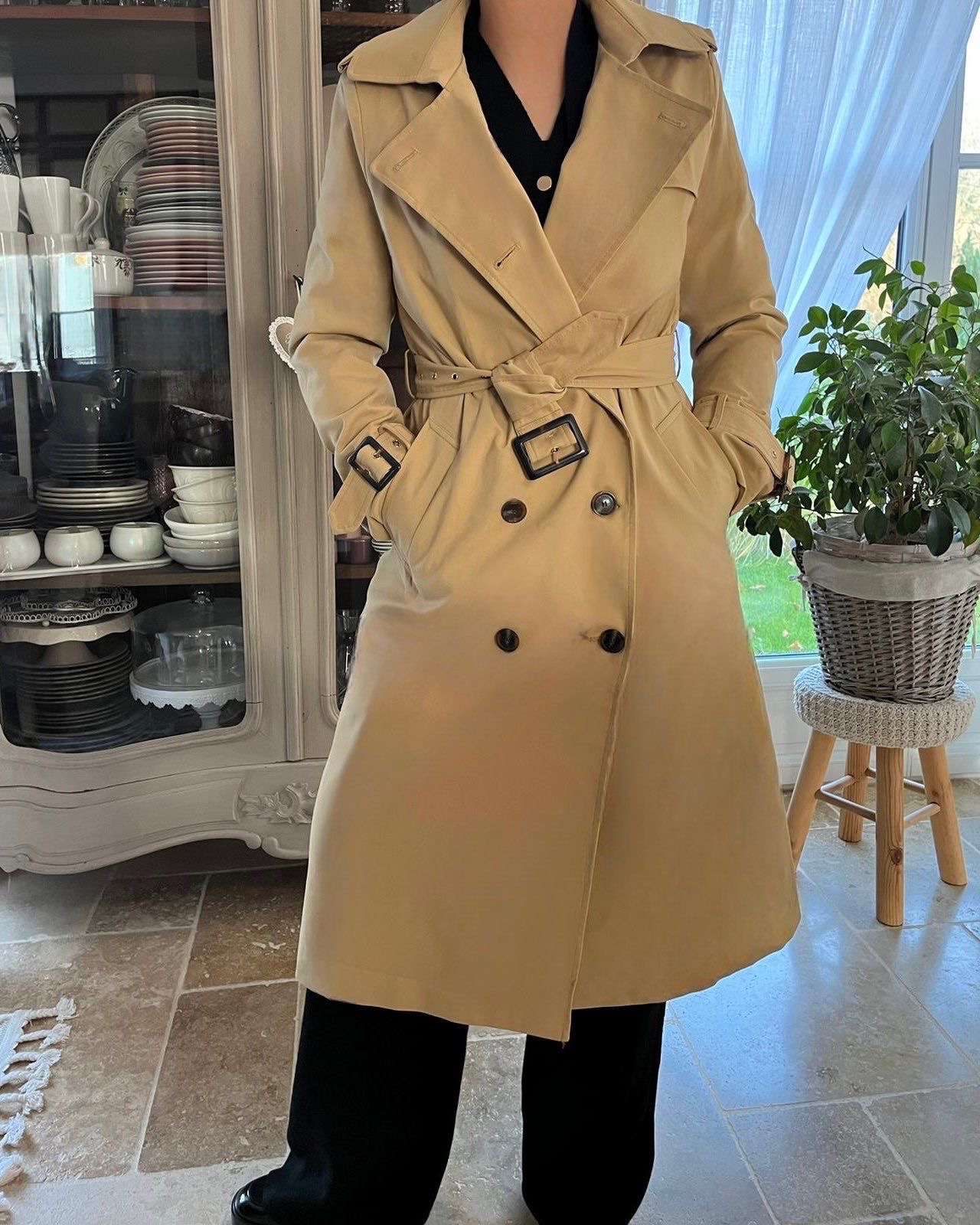 trench long ceinturé – coupe classique & Élégante trench long ceinturé – coupe classique & Élégante